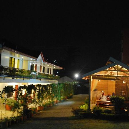 Lazea Tagaytay Inn Tagaytay City Buitenkant foto
