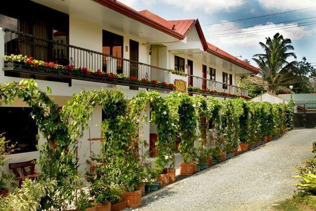 Lazea Tagaytay Inn Tagaytay City Buitenkant foto