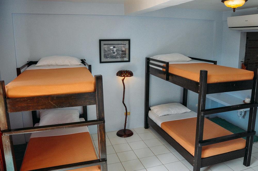 Lazea Tagaytay Inn Tagaytay City Buitenkant foto