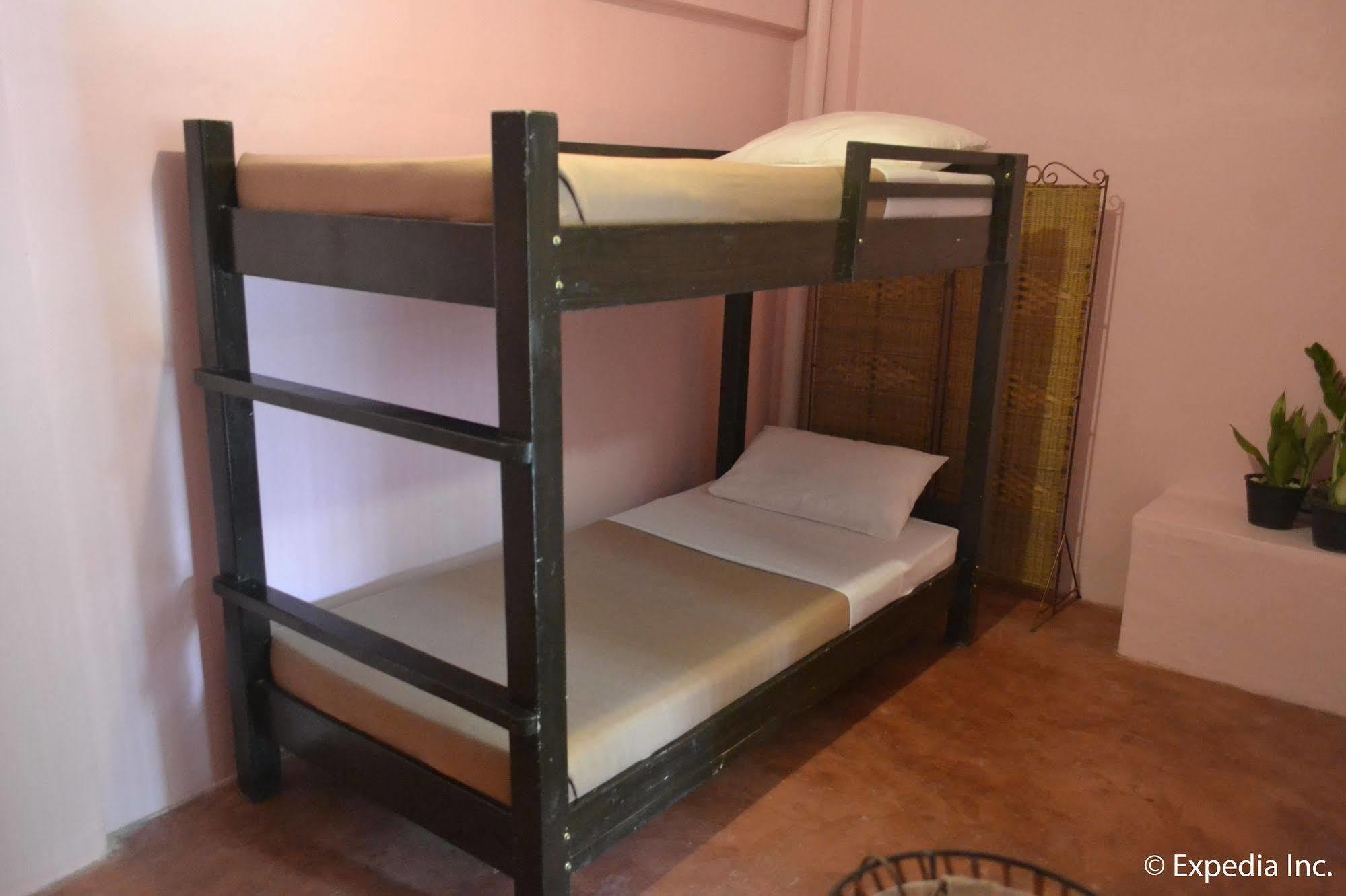 Lazea Tagaytay Inn Tagaytay City Buitenkant foto