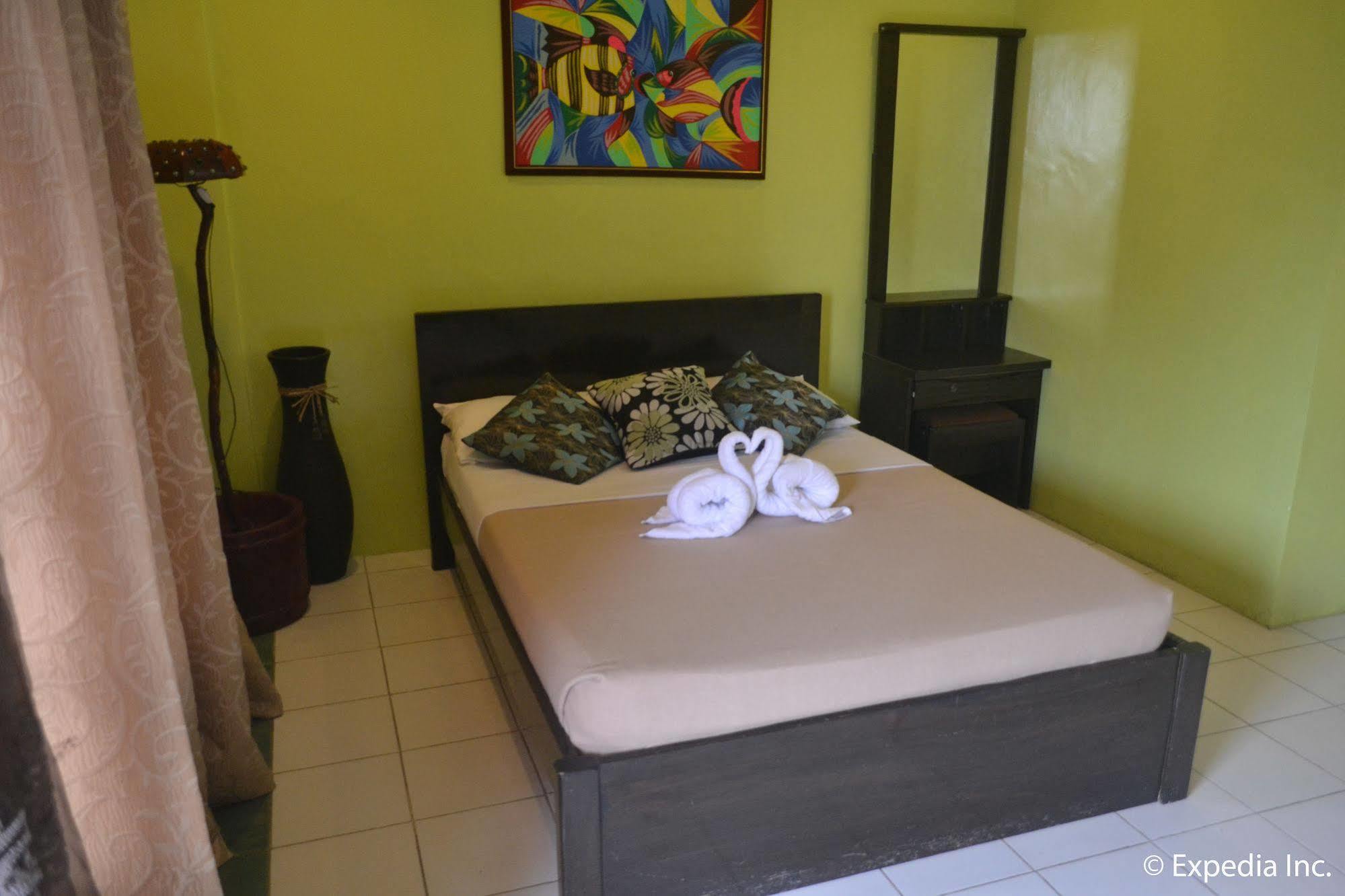 Lazea Tagaytay Inn Tagaytay City Buitenkant foto