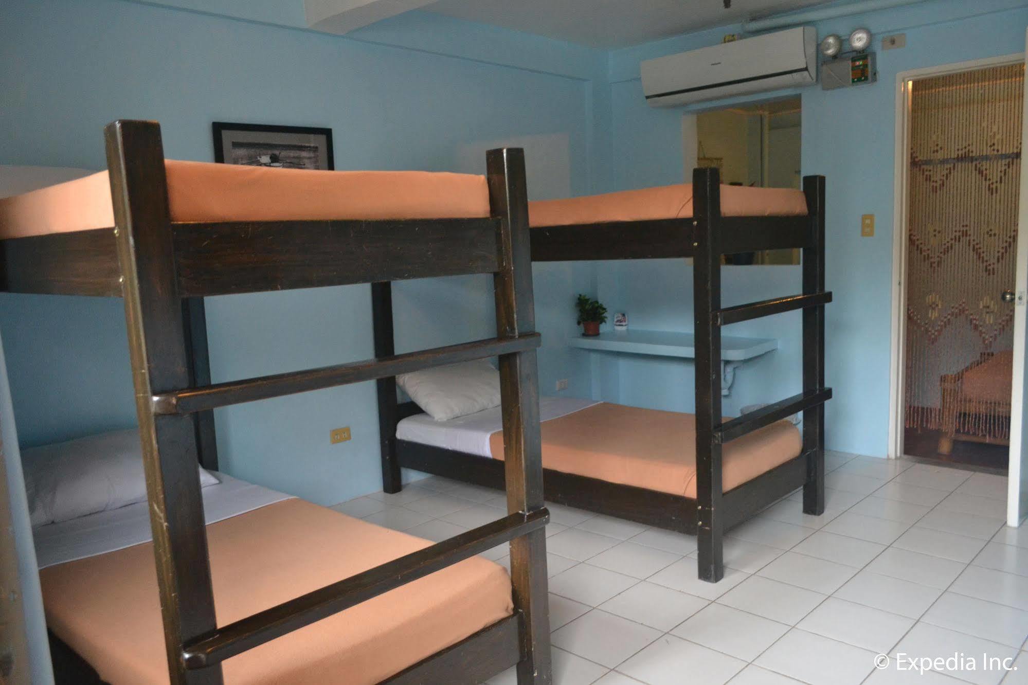 Lazea Tagaytay Inn Tagaytay City Buitenkant foto
